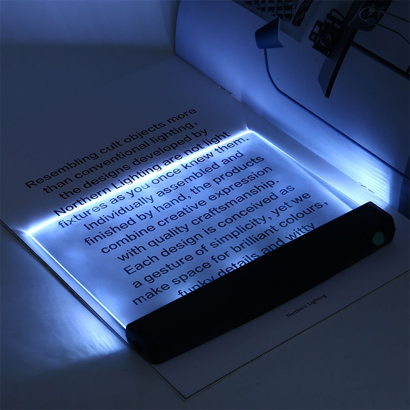 タブレット、書籍、読書、ナイトライト用のポータブルLEDランプ